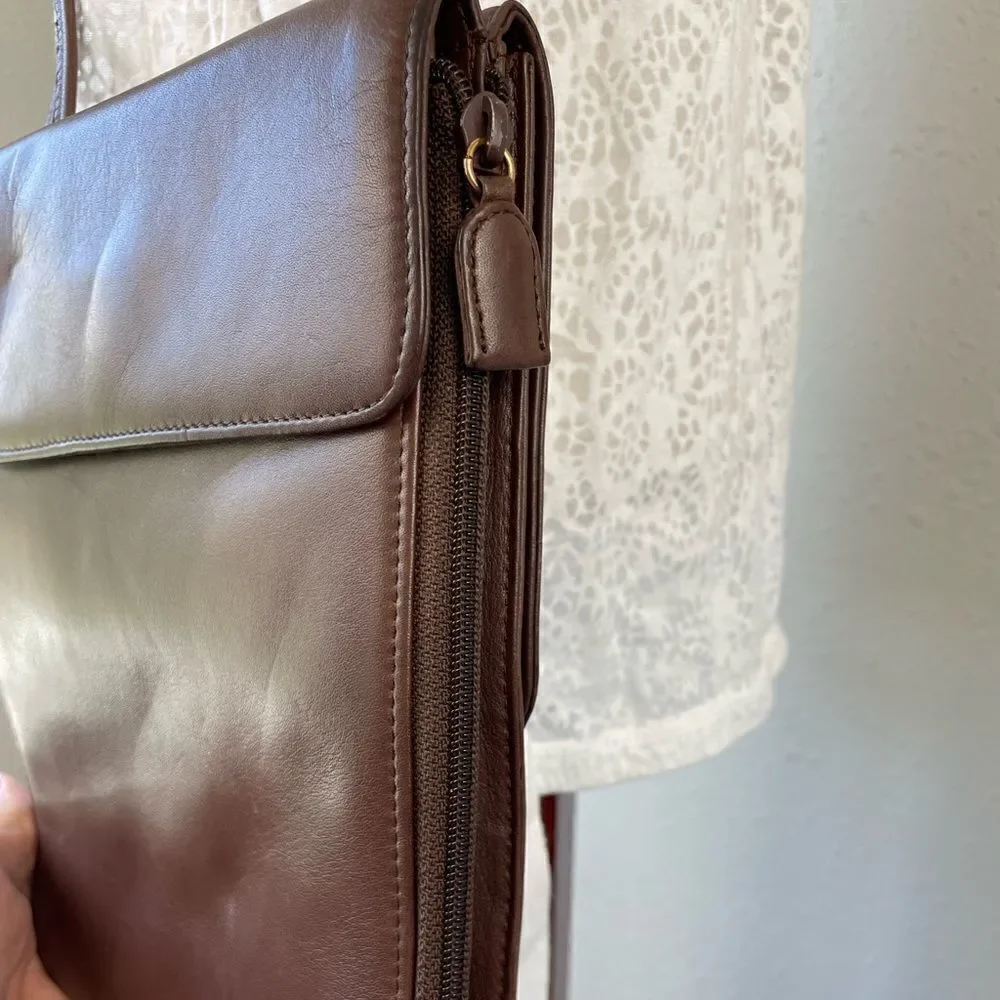 Leather Shoulder Purse EUC